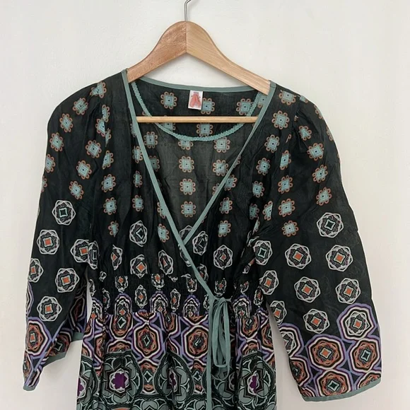 Pinkerton Patterned Dress - Picture 2 of 3